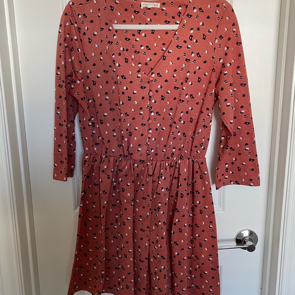 Copper key dress with blue and white flowers, only worn twice, size L